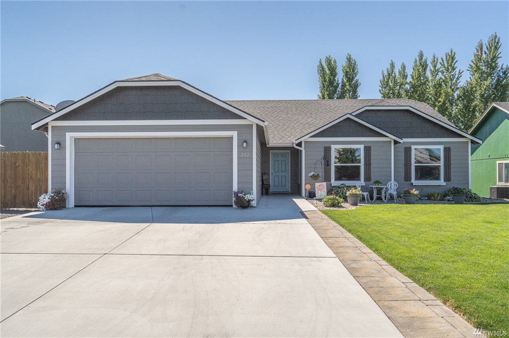 512 Trillium Way S in Moses Lake, WA - Building Photo