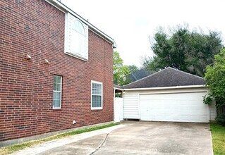 1226 Rabbs Crossing in Sugar Land, TX - Building Photo - Building Photo