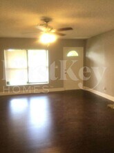 5896 Triphammer Rd in Greenacres, FL - Building Photo - Building Photo