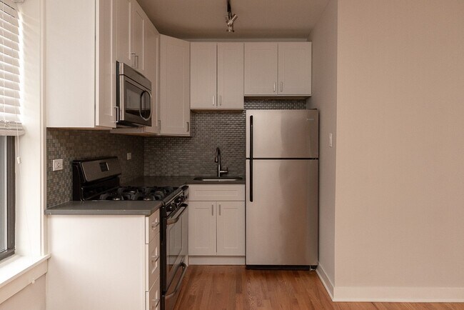 2423 N Kedzie in Chicago, IL - Building Photo - Building Photo