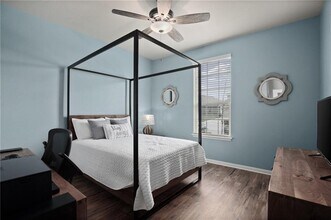 1957 Alvarado Dr in Round Rock, TX - Building Photo - Building Photo
