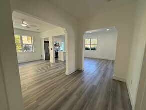 340 NE 125th St, Unit #1 in North Miami, FL - Building Photo - Building Photo