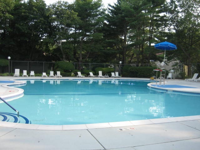 59 Richmond Blvd, Unit 1A in Ronkonkoma, NY - Foto de edificio - Building Photo