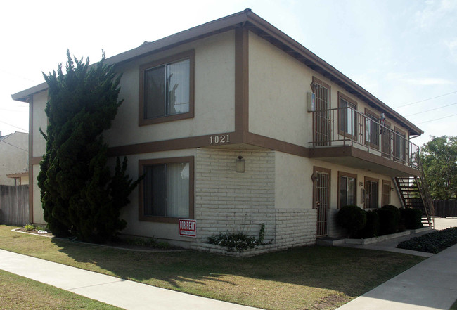 1021 Alabama St in Huntington Beach, CA - Building Photo - Building Photo