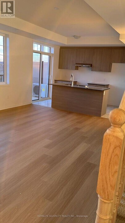 4360 Ebenezer Rd in Brampton, ON - Building Photo