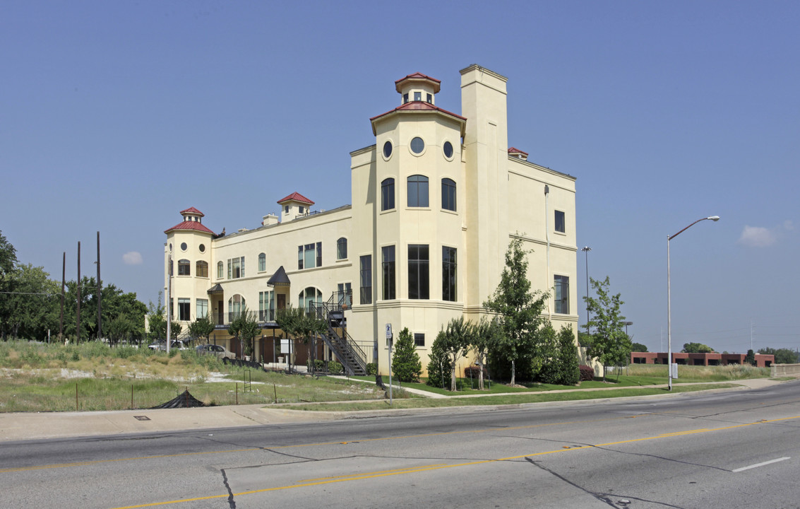 410 Mills St in Fort Worth, TX - Foto de edificio