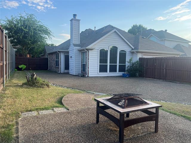 712 Monterey Dr