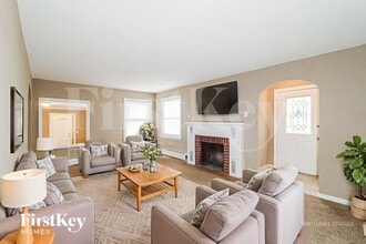 1204 Highgrove Rd in Grandview, MO - Building Photo - Building Photo