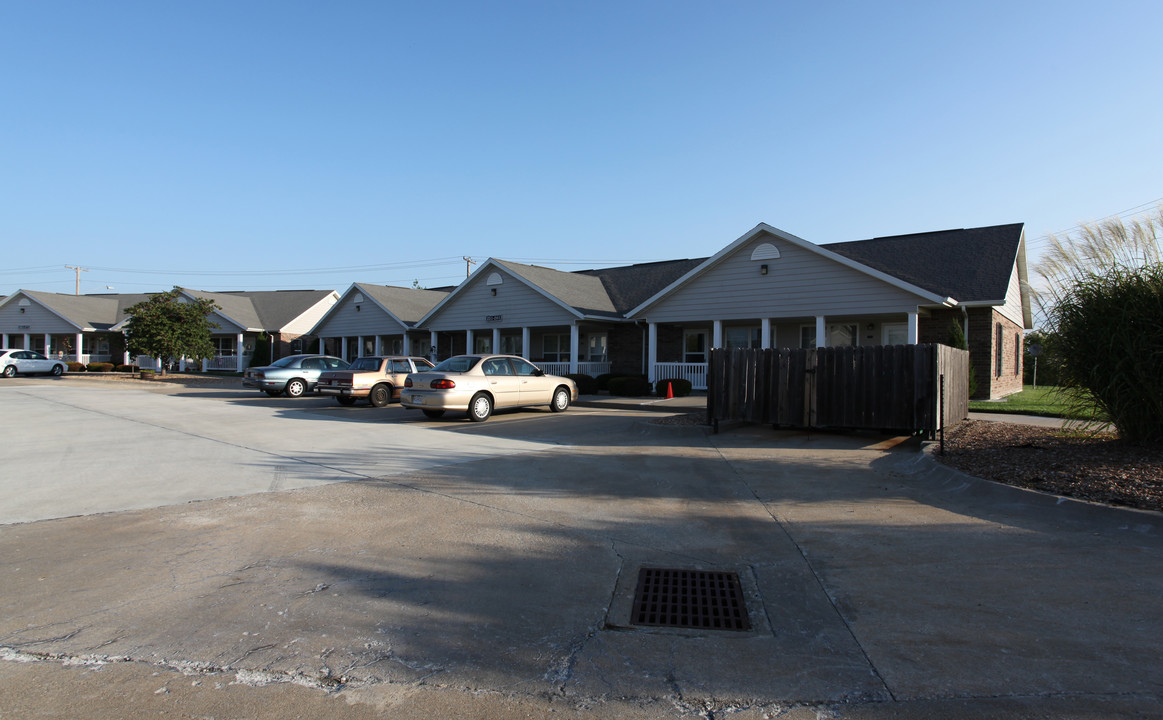 Harrisonville Heights Apartments in Harrisonville, MO - Building Photo