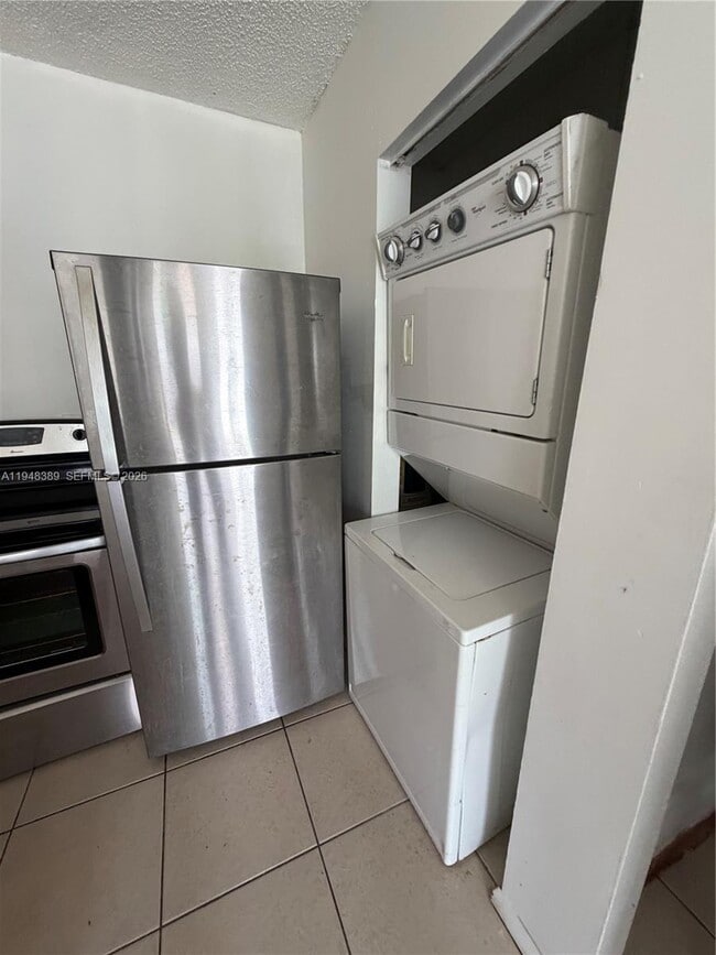 1491 NW 22nd Ct in Fort Lauderdale, FL - Building Photo - Building Photo