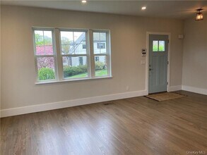 3B Sterling Ave in White Plains, NY - Building Photo - Building Photo