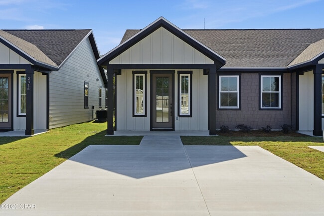 2316 E 19th Pl in Panama City, FL - Building Photo - Building Photo