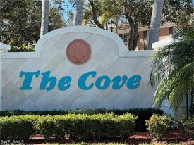 5365 Cove Cir in Naples, FL - Building Photo