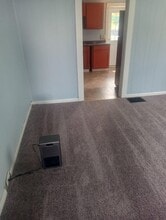 942 Sycamore St, Unit 940 in Elmira, NY - Building Photo - Building Photo