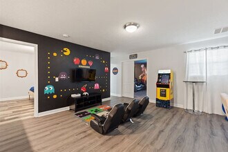 1422 Thunderbird Rd in Four Corners, FL - Building Photo - Building Photo