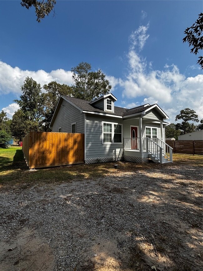 20551 Canterbury Ln in Porter, TX - Building Photo - Building Photo