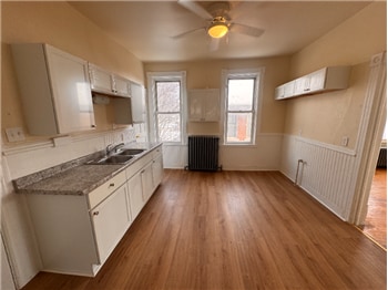 property at 2112 W Greenfield Ave