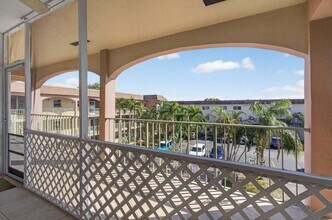 100 SE 6th Ave in Pompano Beach, FL - Building Photo - Building Photo