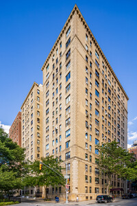 320 Riverside Dr in New York, NY - Building Photo - Building Photo