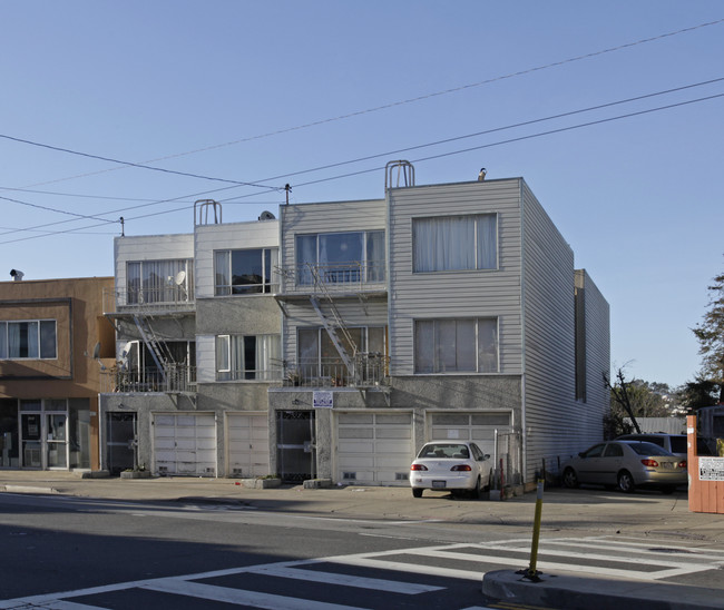 5774-5780 Mission St in San Francisco, CA - Foto de edificio - Building Photo