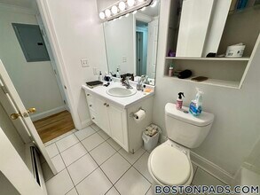 1539 Beacon St in Brookline, MA - Building Photo - Building Photo