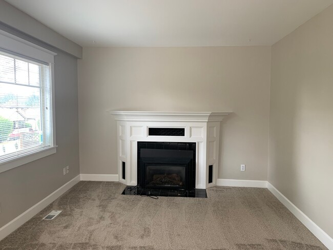 1733 SW Marigold St in Portland, OR - Building Photo - Building Photo