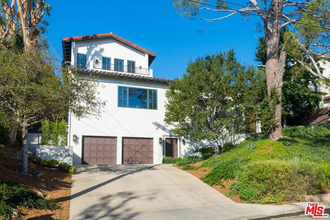 879 Muskingum Ave in Los Angeles, CA - Building Photo