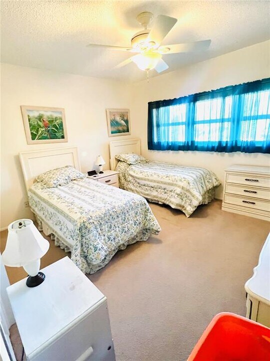 2471 Sumatran Way in Clearwater, FL - Building Photo