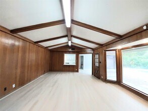 7815 Small Leaf Cir in Houston, TX - Building Photo - Building Photo