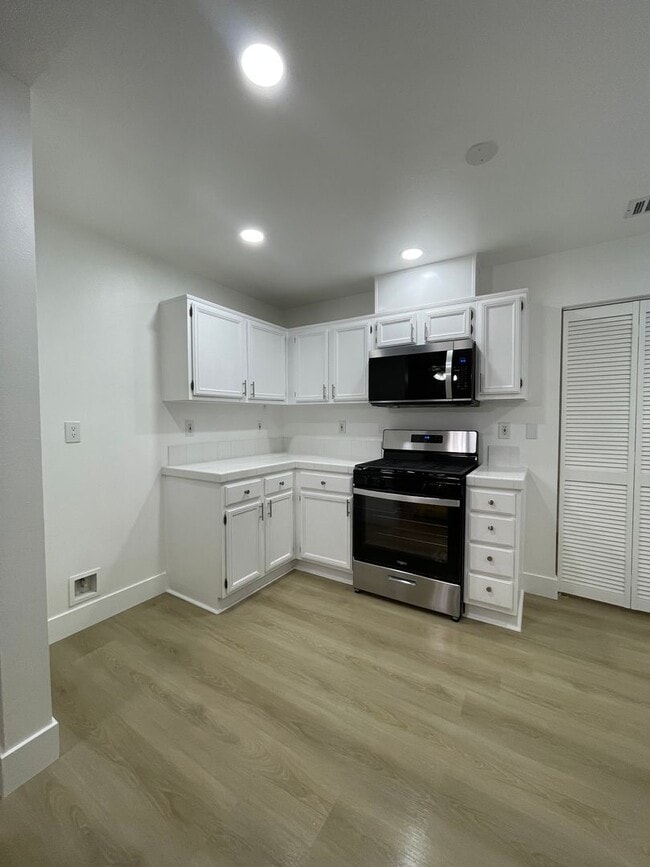 property at 271 Laurel Ave