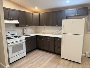 1158 Laidlaw Ave in Franklin Square, NY - Building Photo - Building Photo