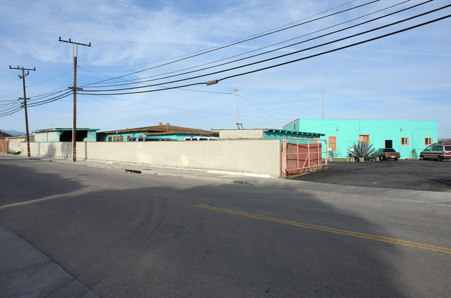 5690 Cypress Rd in Oxnard, CA - Building Photo - Building Photo