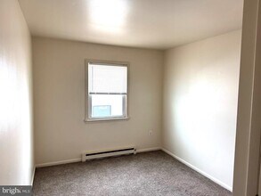 219 W Fifth St in Lansdale, PA - Building Photo - Building Photo