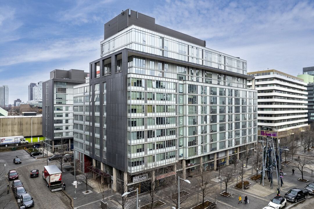 Canary Block 15 in Toronto, ON - Building Photo