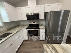 4010 Roxies Ln in Milton, FL - Building Photo - Building Photo