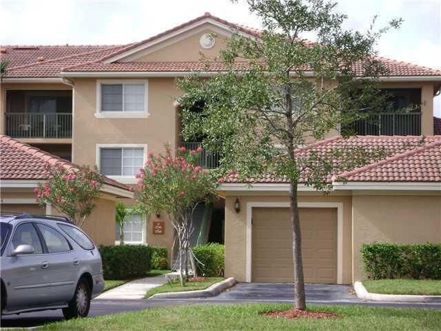 3769 NW Adriatic Ln in Jensen Beach, FL - Building Photo