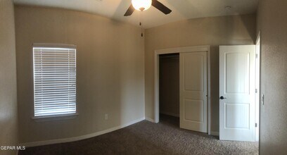 3641 Grand Cayman Ln in El Paso, TX - Foto de edificio - Building Photo