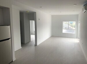 1614 Pleasant Ave, Unit 204 in Los Angeles, CA - Building Photo - Building Photo