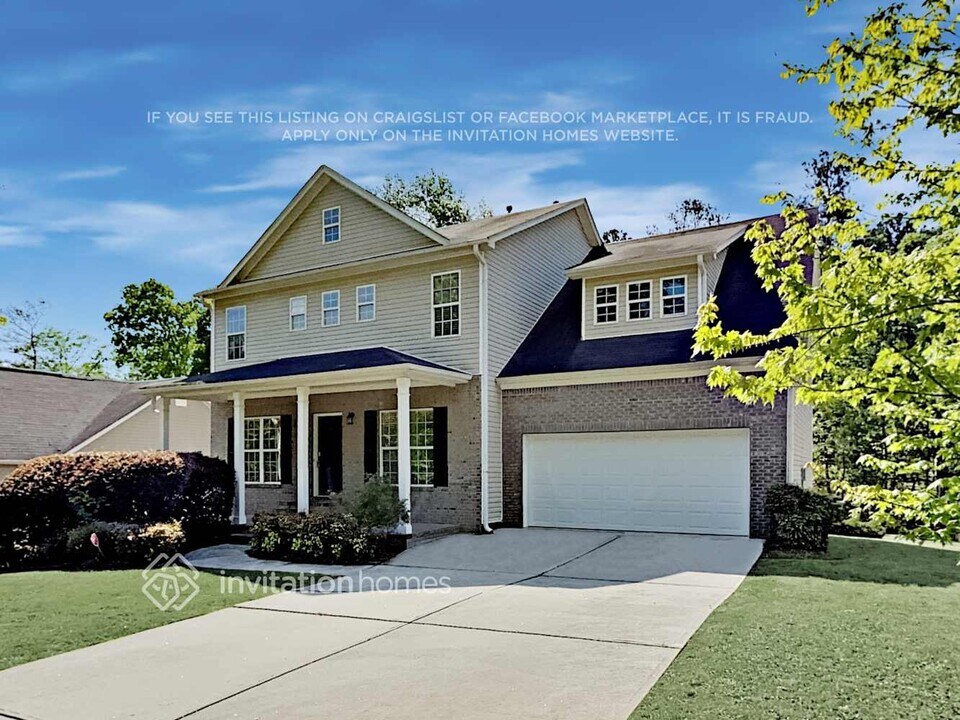 1003 Creek Bottom Rd SW in Loganville, GA - Building Photo