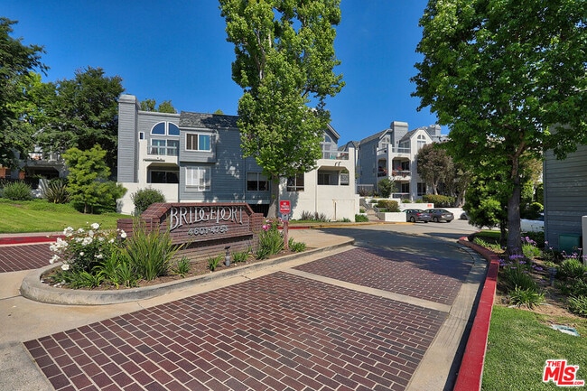 property at 4643 E 4th St