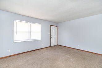 5017 Inskip Rd, Unit 5 in Knoxville, TN - Building Photo - Building Photo