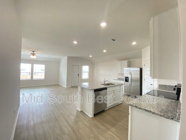 93 Kelton Ln in East End, AR - Building Photo - Building Photo