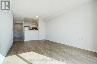 1901 OLIVE 20 Ave in Toronto, ON - Building Photo - Building Photo
