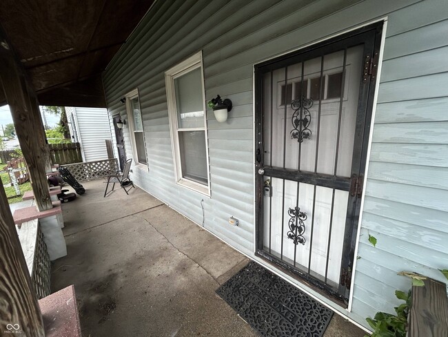 151 Leota St in Indianapolis, IN - Building Photo - Building Photo