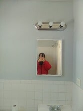 594 Roosevelt Ave, Unit second floor apt 2b in Carteret, NJ - Building Photo - Building Photo