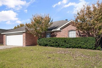 3107 Dove Valley Ln in Mansfield, TX - Building Photo - Building Photo