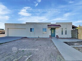 560 S Wilbur, Unit 305 in Mesa, AZ - Building Photo