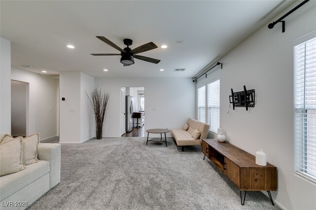 6341 W Haleh Ave in Las Vegas, NV - Building Photo - Building Photo