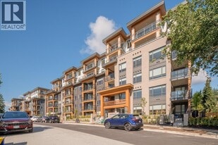 741 Anskar Ct in Port Moody, BC - Building Photo