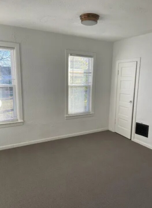 86 Penney Ave in Newark, OH - Building Photo
